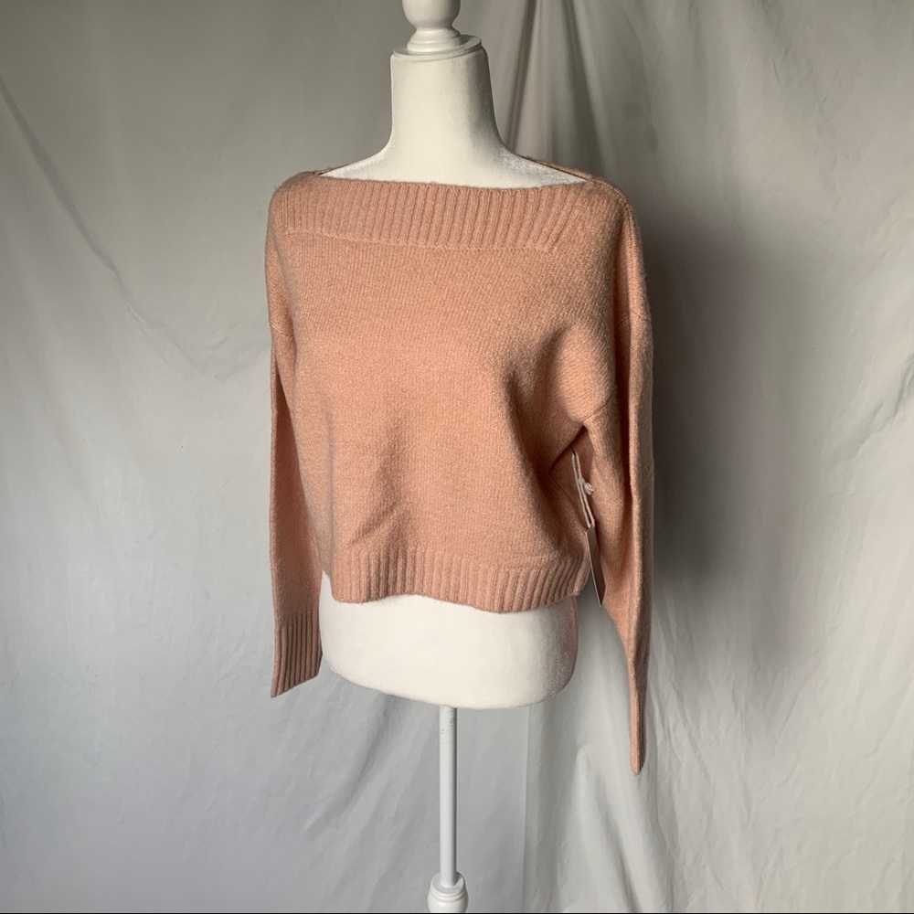 NWT O&O Cropped Sweater